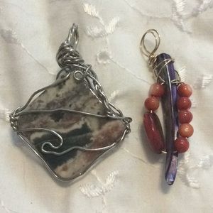 🌹Hand wrapped stones pendant